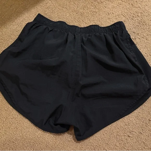 Nike Black Athletic Shorts Lightweight Moisture-Wicking - Picture 4 of 5